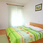 With Parking Space Palit, Rab - 5028 Daire