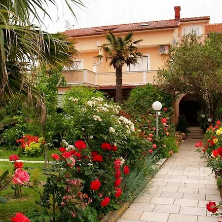 Apartment With A Parking Space Palit, Rab - 5028 Palit