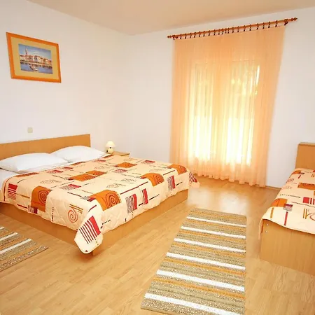With Parking Space Palit, Rab - 5028 Apartamento