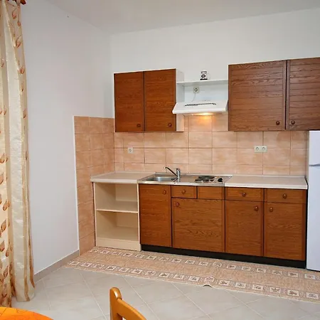 Apartment With Parking Space Palit, Rab - 5028 Palit