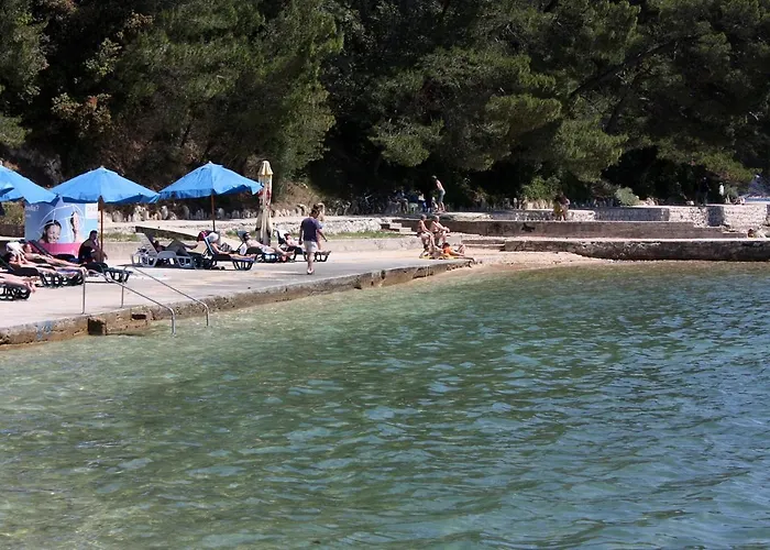 With Parking Space Palit, Rab - 5028 * Palit