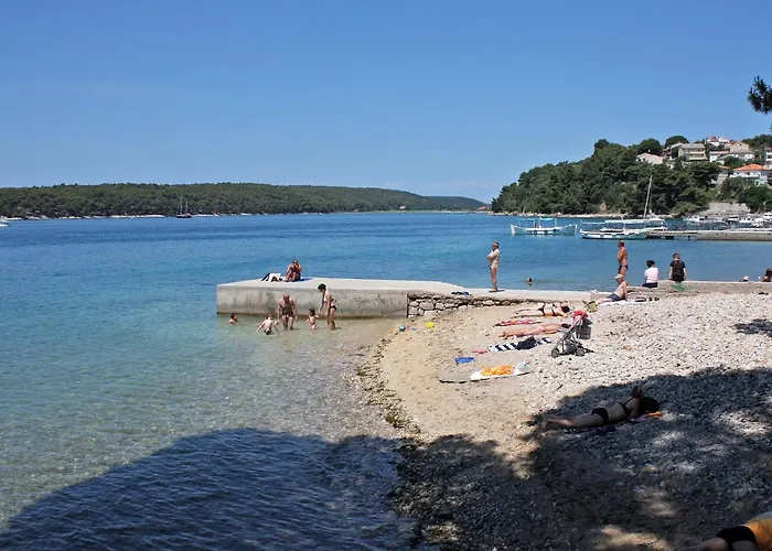 Διαμέρισμα With Parking Space Palit, Rab - 5028 *