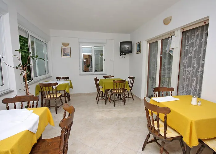 With Parking Space Palit, Rab - 5028 * Palit